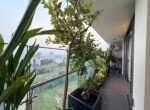 balcony-can-ho-ban-rong-rai