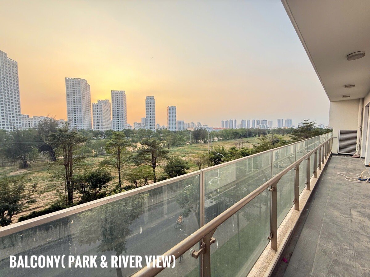 balcony can ho truc dien cong vien - Giá mua bán căn hộ 3pn tòa A cung tầng với hồ bơi chung cư Scenic Valley 1 T5/2026