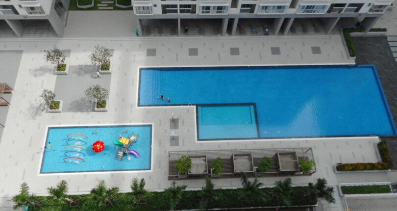 Giảm giá bán gấp căn hộ 3pn tòa D Scenic Valley 1, view hồ bơi, diện tích 107m2, có ô xe, giá 9,150 tỷ