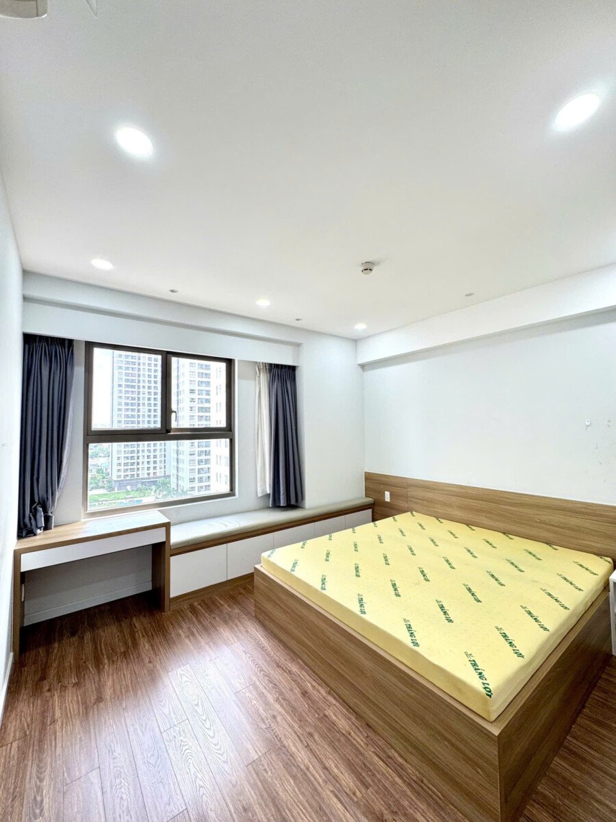 ban can ho saogpn south gia tot 4 1 - Cho thuê căn hộ Saigon South Residences. DT 75m2 Nhà đẹp- View trực diện hồ bơi- 2 Phòng-2wc- Giá 17 Triệu/Tháng