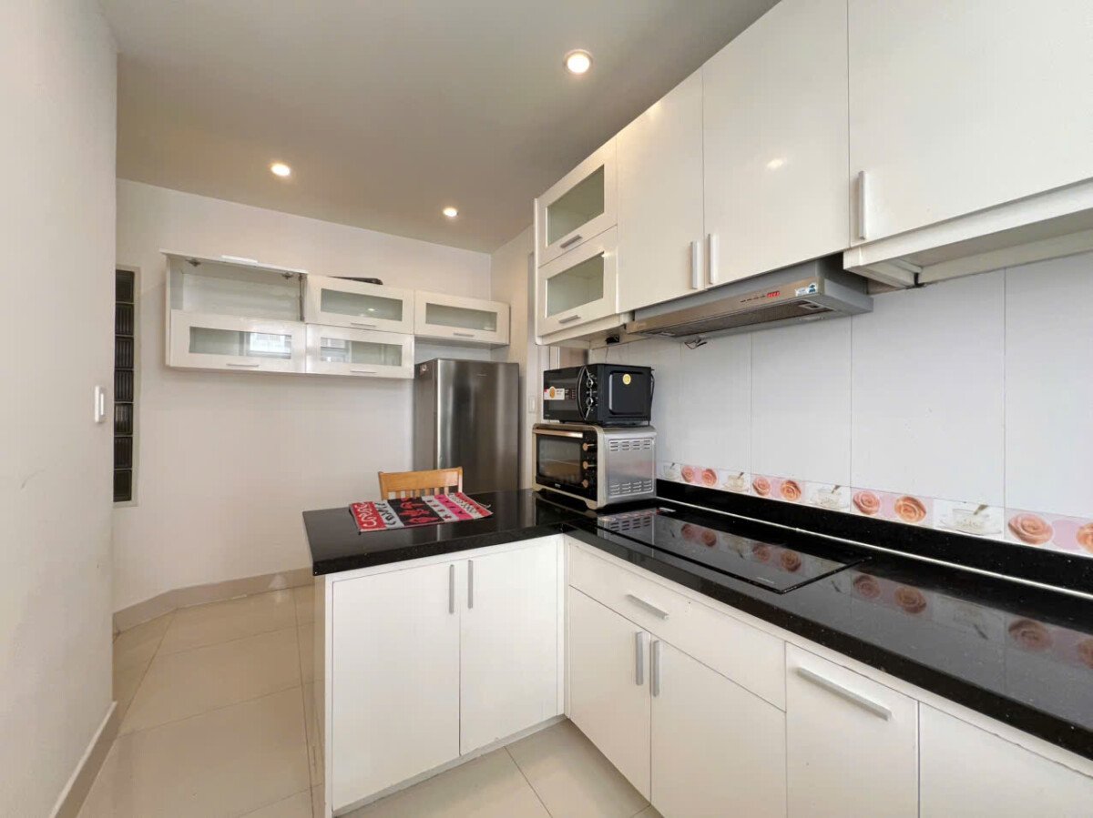 bep rat thoang can sky 3 cho thue - Cho thuê căn hộ Sky Garden 3. DT 70m2 View nội khu- 2 phòng ngủ-2wc- Giá thuê 16 Triệu/Tháng