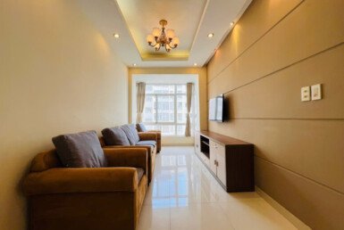 Cần bán căn hộ Sky Garden 3. DT 68m2 Lầu trung-cửa Đông View Nam- 2 Phòng-2wc- Giá bán 5.2 Tỷ