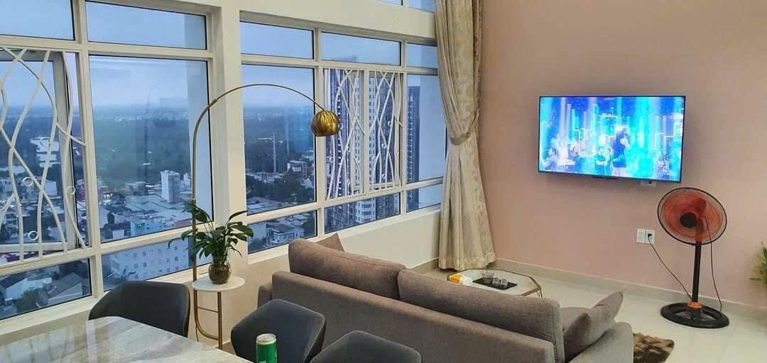can canh phong khach day du thiet bi noi that - Giá mua bán căn hộ Duplex 3pn tòa E chung cư Phú Hoàng Anh Nhà Bè T5/2026