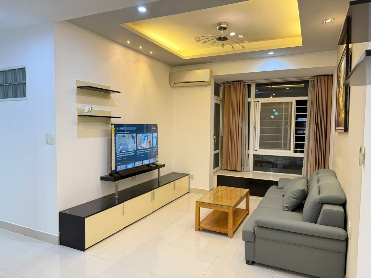 can cho thue can ho sky 3 12 - Cần cho thuê căn hộ Sky Garden 3. DT 70m2 Nhà đủ nội thất- 2 Phòng-2wc- View nội khu- Giá 16 Triệu/Tháng