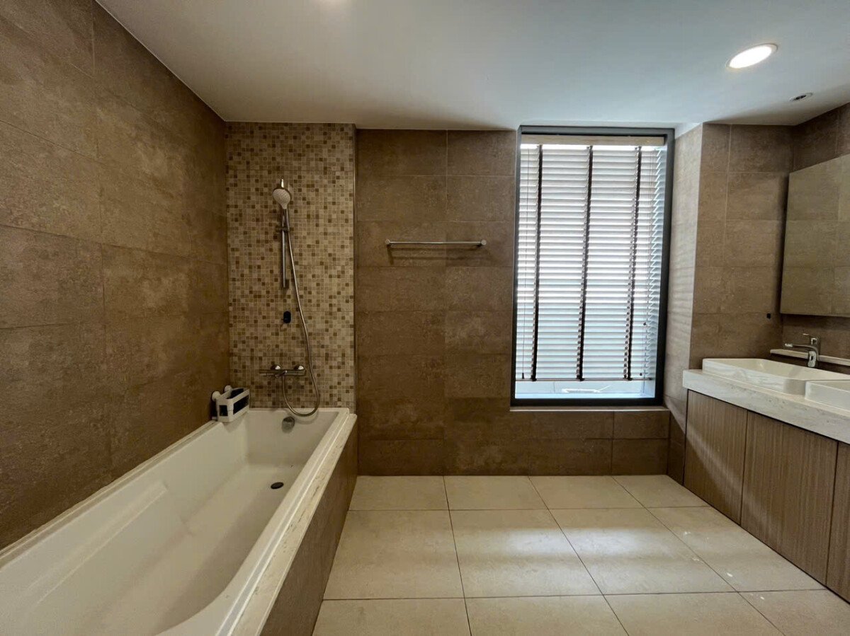 can ho co 2 nha tam rong rai - Giá cho thuê căn hộ 2pn tòa C chung cư Riverpark Premier phường Tân Hưng T6/2026