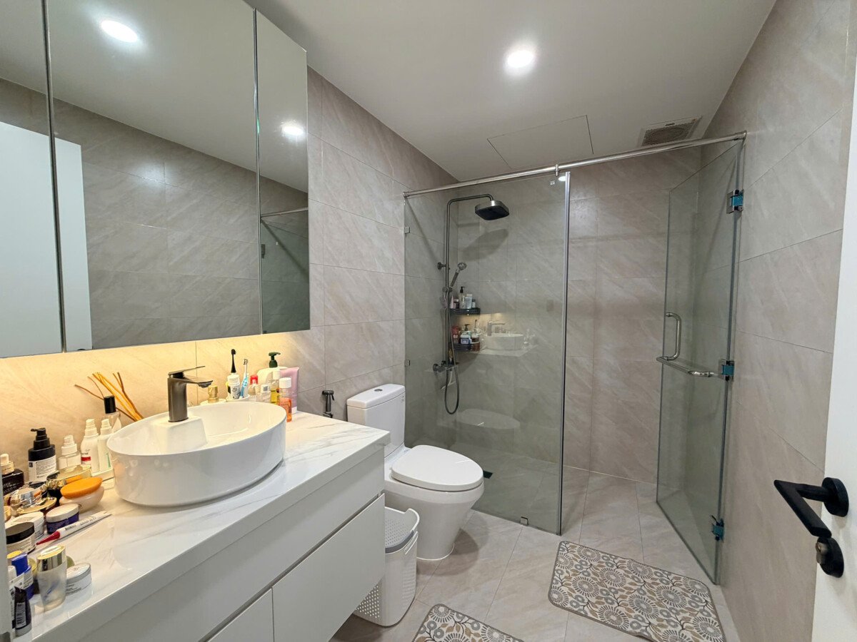 can ho co 2wc hoan thien nhu hinh - Giá mua bán căn hộ 3pn tòa C chung cư Green Valley phường Tân Mỹ T5/2026