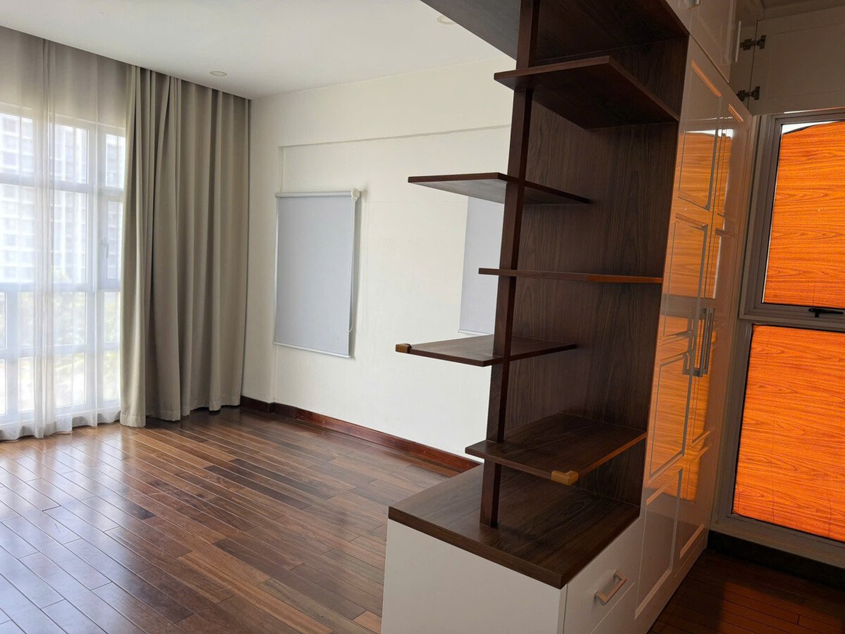 can ho co 3pn hoan thien co ban 1 - Giảm giá bán gấp căn hộ Happy Valley, căn góc, 116m2, giá 9,5 tỷ