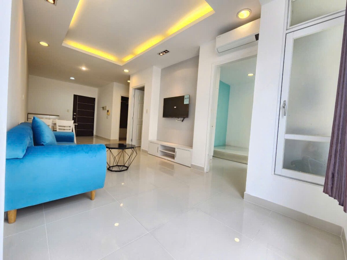 cho thue can ho 56m2 sky garden 3 7 - Cần cho thuê căn hộ Sky Garden 3. DT 56m2 Thiết kế 2 Phòng ngủ-1wc- Nội thất đầy đủ- Giá 12 Triệu/Tháng