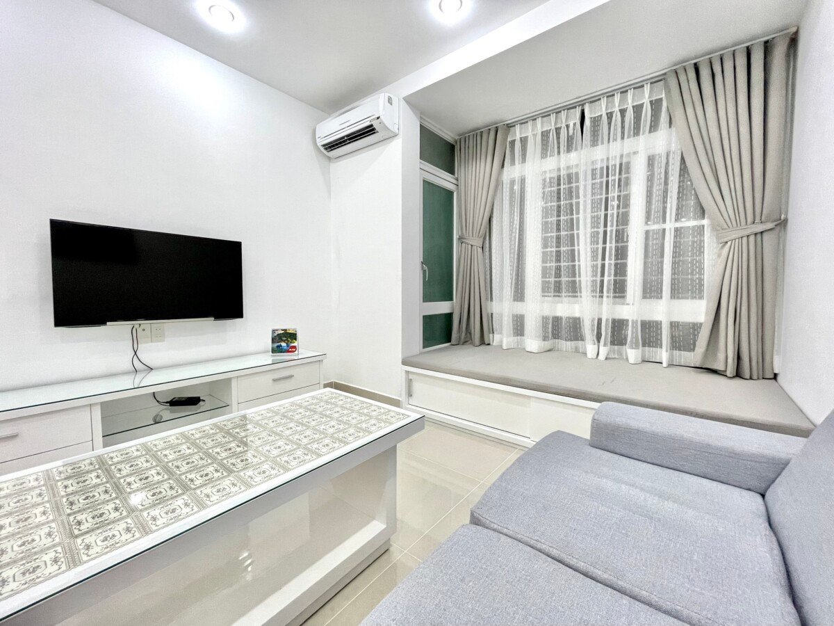 cho thue can ho sky 3 - Cho thuê nhanh căn hộ Sky Garden 3. DT 70m2 Nhà đẹp-tone trắng thiết kế 2 Phòng-2wc- Giá thuê 16 Triệu/Tháng