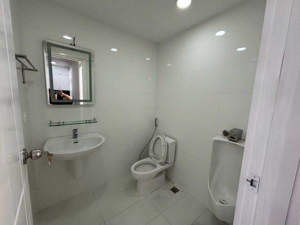 cho thue can ho sky garden 2 2 - Cho thuê căn góc tại Sky Garden 2. DT 89m2 Lầu cao- Nội thất đầy đủ- 2 Phòng ngủ-2wc- Giá thuê 22 Triệu/Tháng