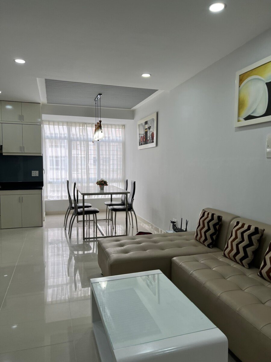 cho thue can ho sky garden 3 8 - Cho thuê căn hộ Sky Garden 3. DT 70m2 Nhà đẹp- 2 Phòng-3wc- Nội thất như hình. Giá thuê 14 Triệu/Tháng