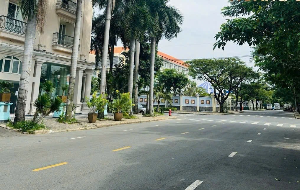 duong so 22 lo gioi 20m - Giá mua bán tòa nhà CHDV 13p Đường số 22 kc Nam Thông phường Tân Mỹ T5/2026