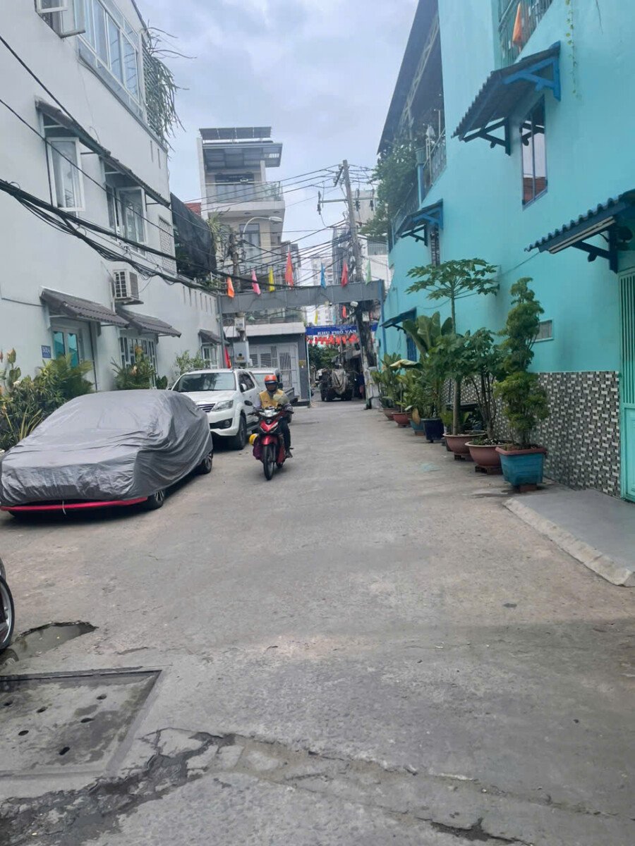duong truoc nha rong rai lo gioi 4m - Giá mua bán tòa nhà CHDV căn góc số 21 đường Lý Phục Man phường Tân Thuận T5/2026