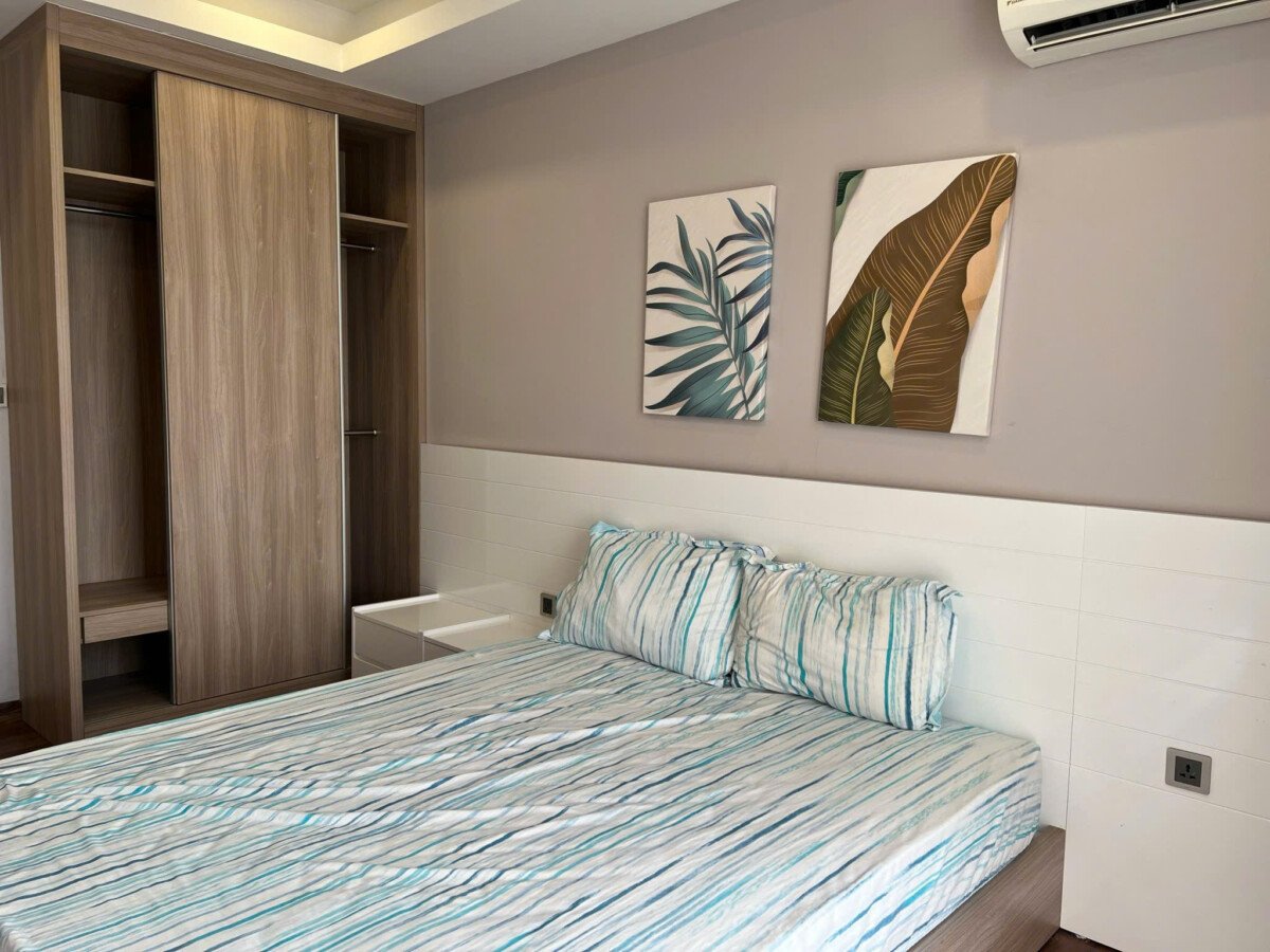 hien trang nha ban co 3pn hoan thien nhu hinh - Giá mua bán căn hộ 3pn số 12 tòa A chung cư Midtown phường Tân Mỹ T6/2026