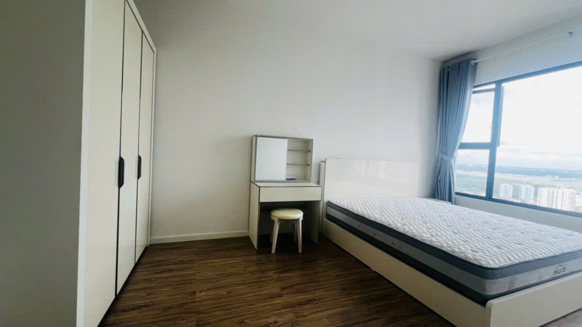 hien trang nha co 3pn hoan thien nhu hinh 1 - Giá mua bán căn hộ 3pn tầng 37 tòa T9 chung cư Infiniti phường Tân Mỹ T5/2026