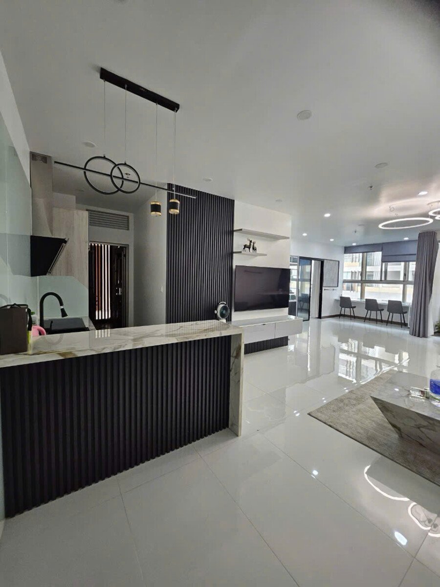 hien trang shop house day du noi that - Giá mua bán Officetel tòa C chung cư Midtown m6 phường Tân Mỹ T5/2026