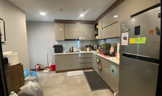 khong gian bep rong rai trong nha ban 570x340 - Trang chủ