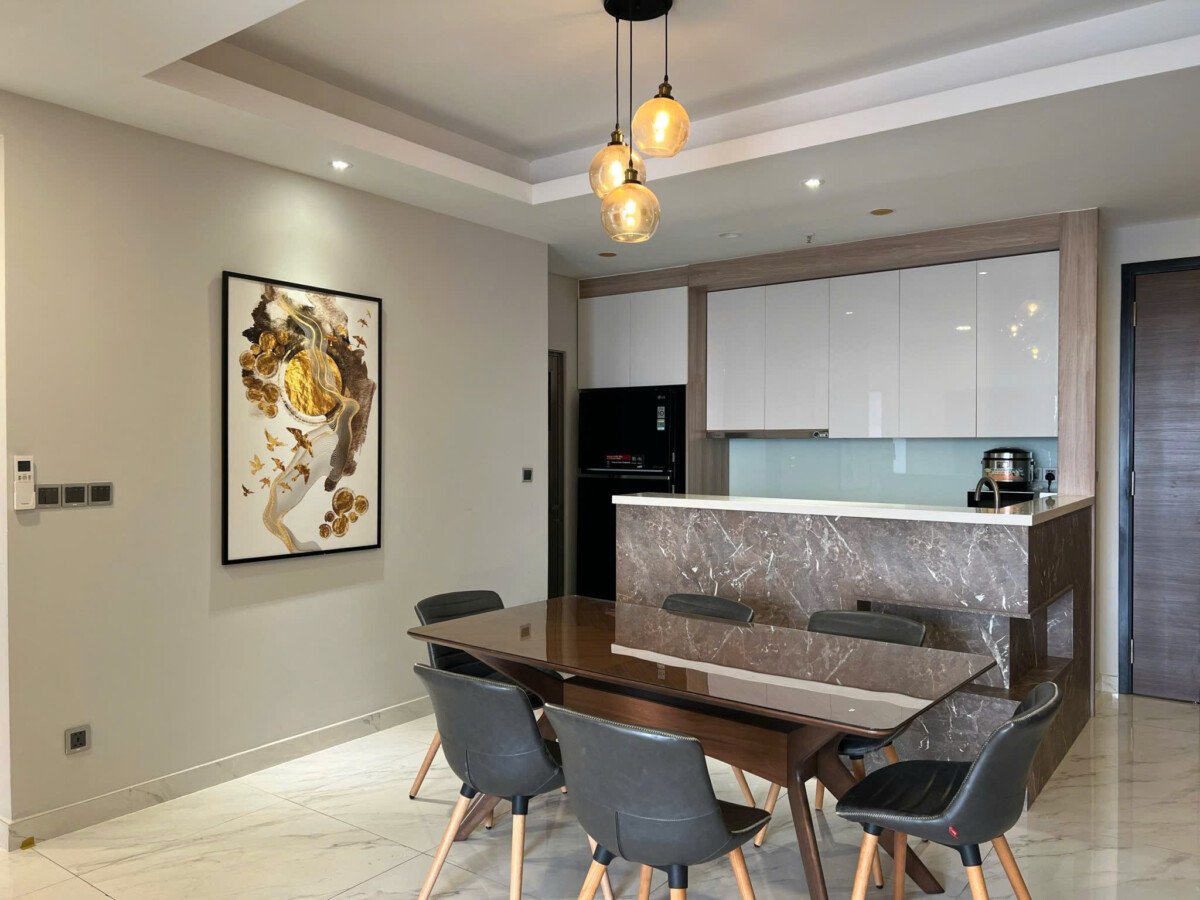khong gian bep va phong an 1 - Giá mua bán căn hộ 3pn số 12 tòa A chung cư Midtown phường Tân Mỹ T6/2026