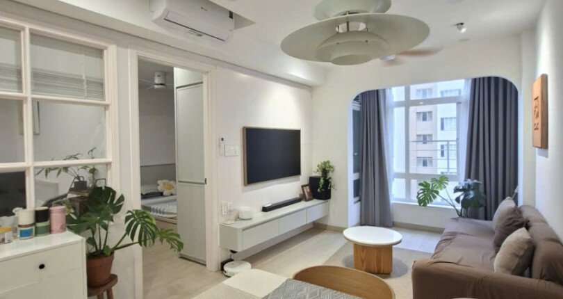 Bán căn hộ đẹp tại Sky Garden 3. DT 56m2 Lầu cao view nam- nội thất mới như hình- Giá bán 5.2 Tỷ