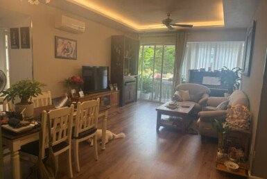 phong khach can ho ban 11 385x258 - B&aacute;n căn hộ chung cư tại Khu đ&ocirc; thị Ph&uacute; Mỹ Hưng, Quận 7, Hồ Ch&iacute; Minh