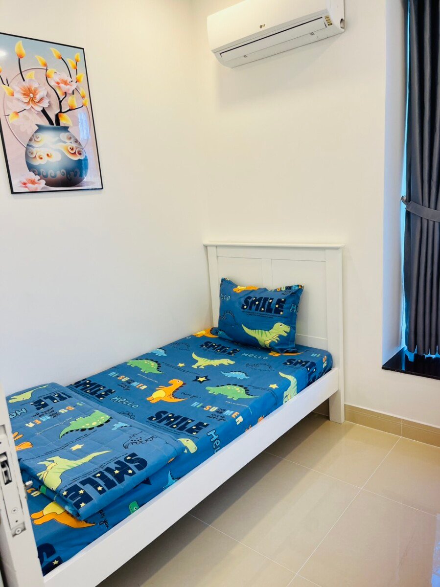 phong ngu 3 1 - Cho thuê căn hộ Sky Garden 3. Căn góc 74m2 thiết kế 3 Phòng-2wc- Nội thất đầy đủ-Giá 19 Triệu/Tháng