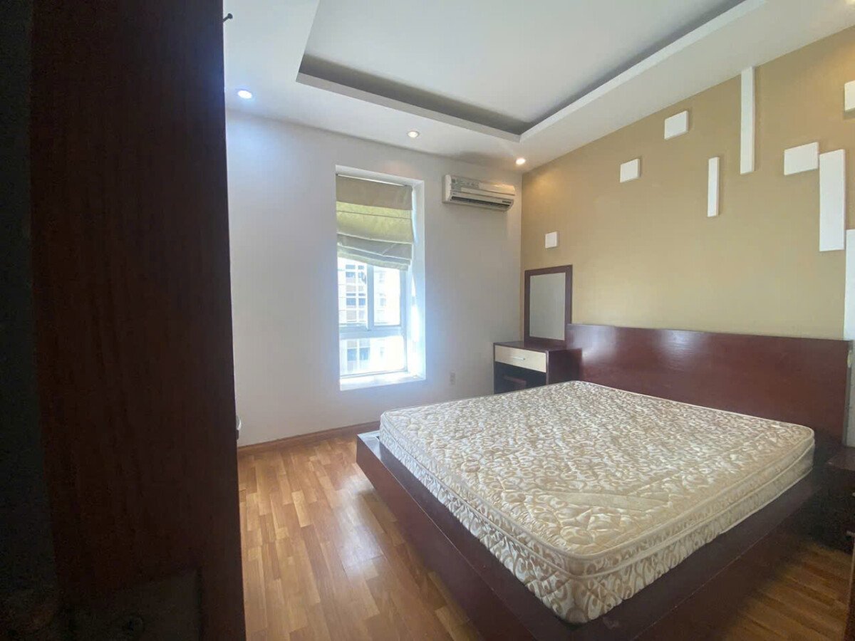phong ngu can ho ban 28 - Bán căn hộ chung cư Sky Garden 3, diện tích 70m2, giá 5.1 tỷ, đủ nội thất , xem nhà dễ.