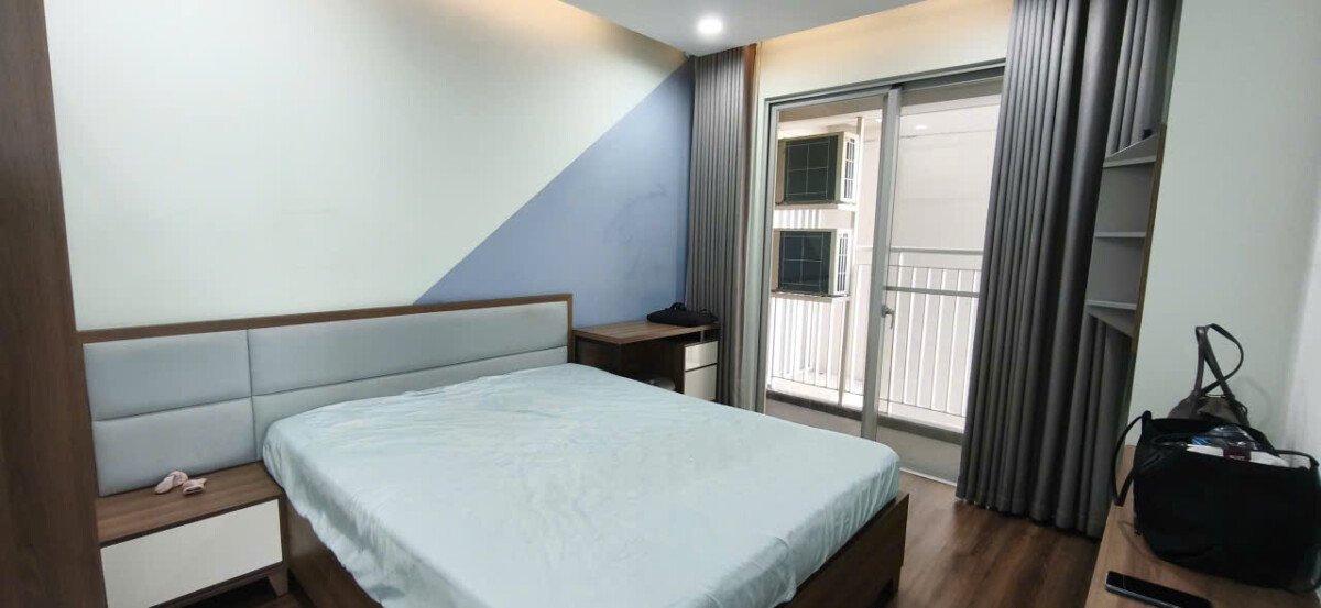 phong ngu can ho can ban 11 - Chủ nhà kẹt tiền gửi bán nhanh căn hộ 110m2, chung cư Scenic Valley 1, giá 10.280 tỷ, đủ nội thất.