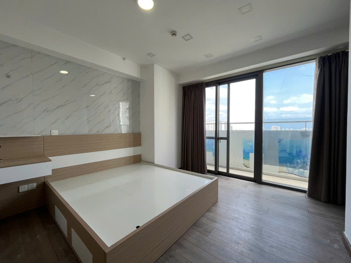 phong ngu chinh rong rai - Giá cho thuê căn hộ 2pn tòa C chung cư Riverpark Premier phường Tân Hưng T6/2026