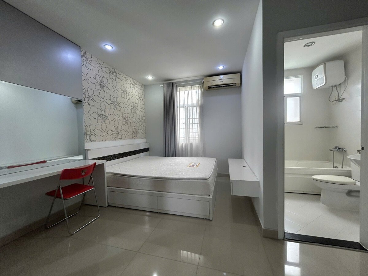 phong ngu chinh - Cho thuê căn hộ Sky Garden 3. DT 72m2 Nhà thoáng- view hai mặt- 2 Phòng-2wc- Giá thuê 16 Triệu/Tháng
