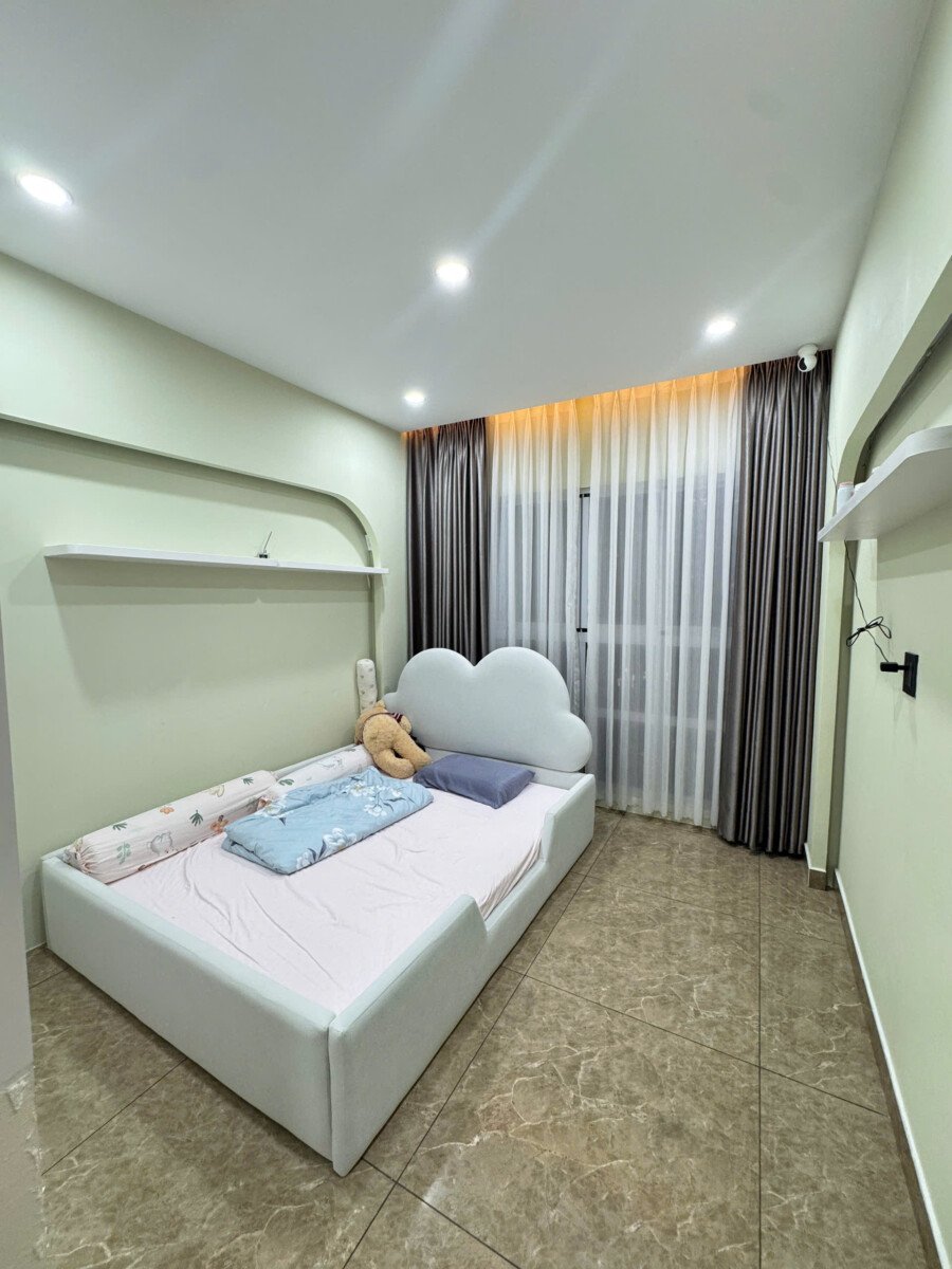 phong ngu em be - Giá mua bán căn hộ 2pn tòa D chung cư Happy Valley phường Tân Hưng T5/2026