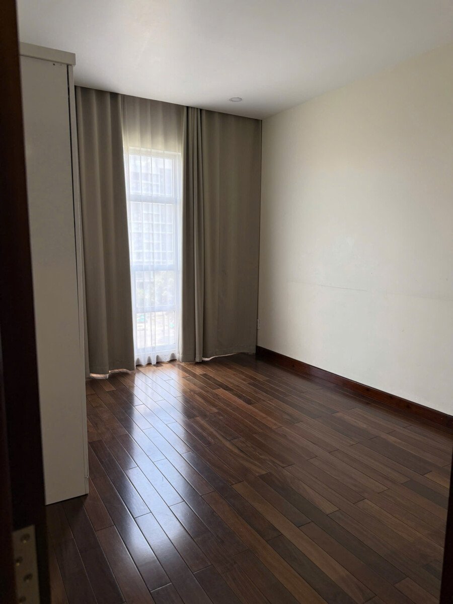 phong ngu nho - Giá mua bán căn hộ 3pn tòa G chung cư Happy Valley phường Tân Hưng T5/2026