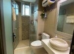 wc-can-ho-scenic-cho-thue