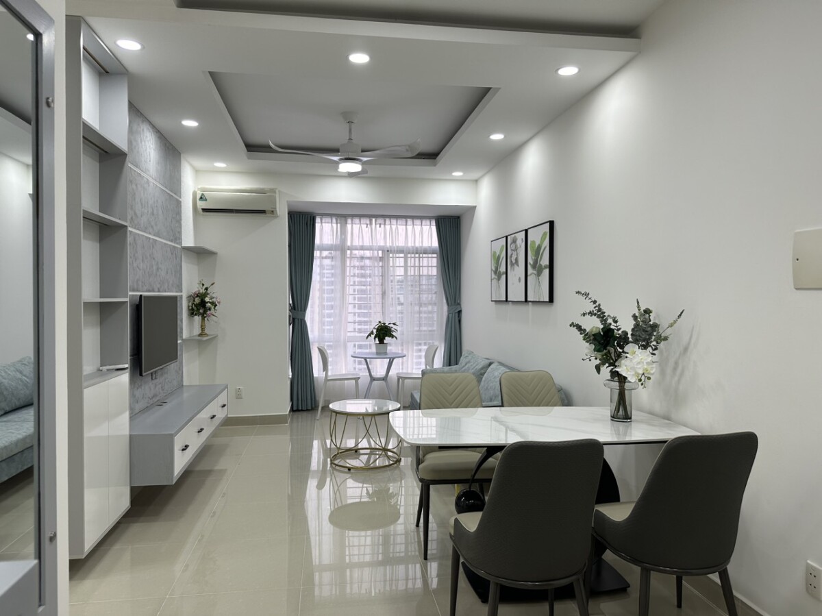 ban can ho sky garden 3 18 - Bán nhanh căn góc nhà đẹp tại Sky Garden 3. DT 72m2 Lầu cao- 3 Phòng-2wc- View hồ bơi- sẵn HĐT 21 Triệu. Giá 5.950 Tỷ