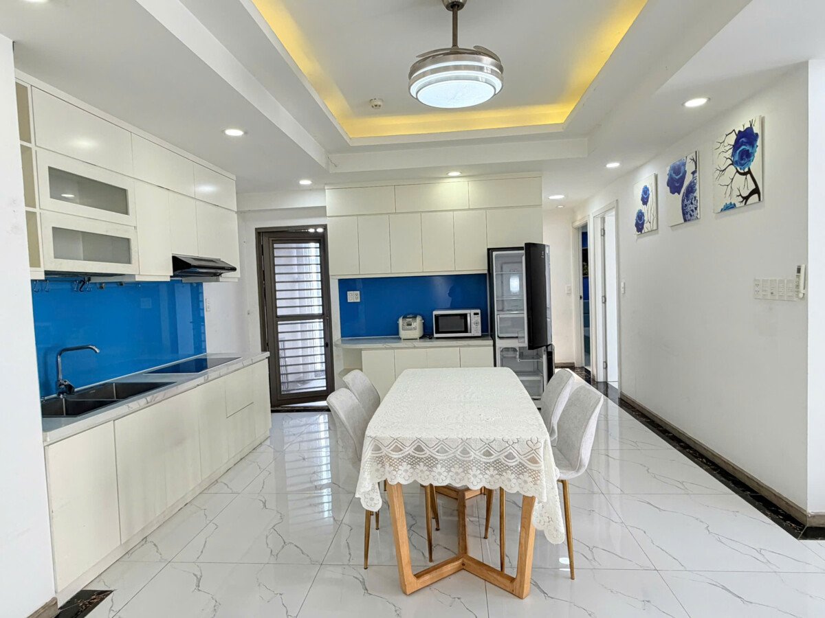 ban can ho ssr nha be 95m2 3 phong 10 - Bán nhanh căn hộ Saigon South Residences. DT 95m2 Lầu cao Thiết kế 2 Phòng-2wc- Có ô xe- Giá 7.350 Tỷ