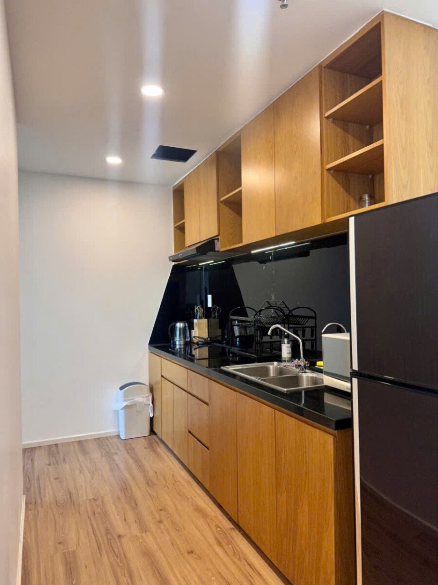 bep rong rai 4 - Giá cho thuê căn hộ 2pn tòa D chung cư Hưng Phúc Happy Residence phường Tân Mỹ T6/2026