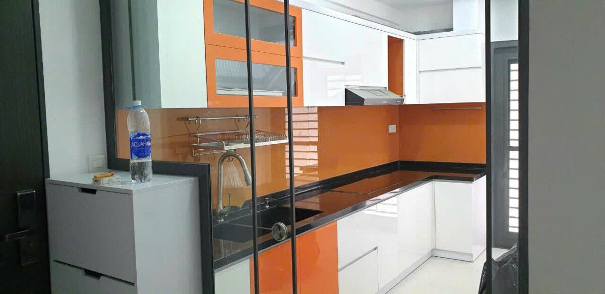 can canh bep can ho ban 1 - Giá mua bán căn hộ 3pn tòa A chung cư Hưng Phúc Premier phường Tân Mỹ T6/2026