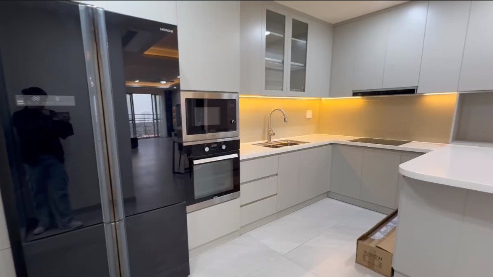 can canh bep rong rai - Giá mua bán căn hộ Tophouse 151m2 tòa C chung cư Scenic Valley 1 phường Tân Mỹ T7/2026