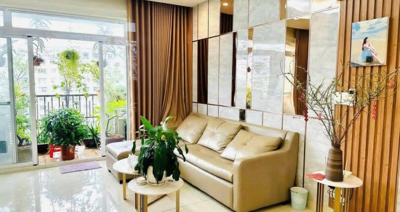 Cho thuê căn hộ Cảnh Viên 3. DT 118m2 Thiết kế 3 Phòng ngủ-2wc- View Thoáng- Lầu cao- Giá 38 Triệu/Tháng