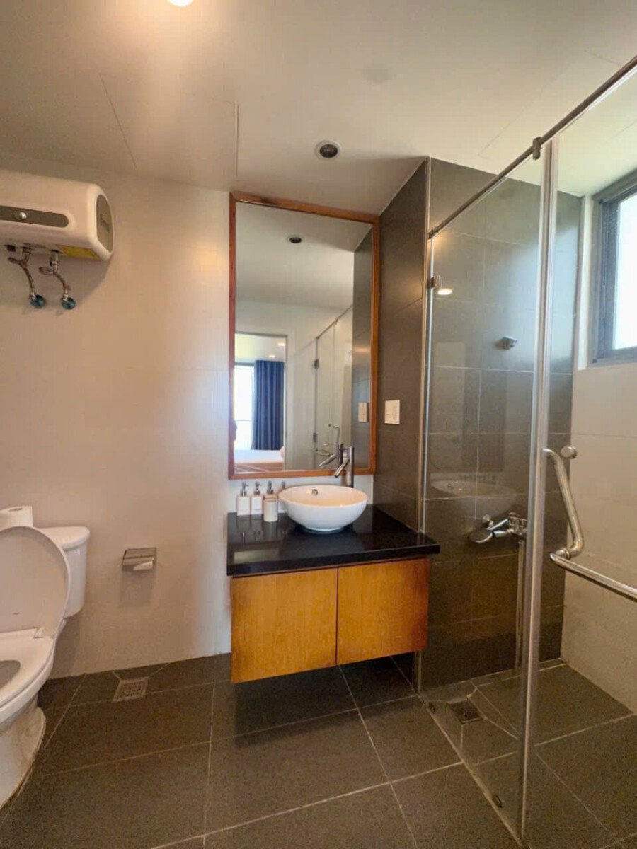 can ho co 2wc 2 - Giá cho thuê căn hộ 2pn tòa D chung cư Hưng Phúc Happy Residence phường Tân Mỹ T6/2026