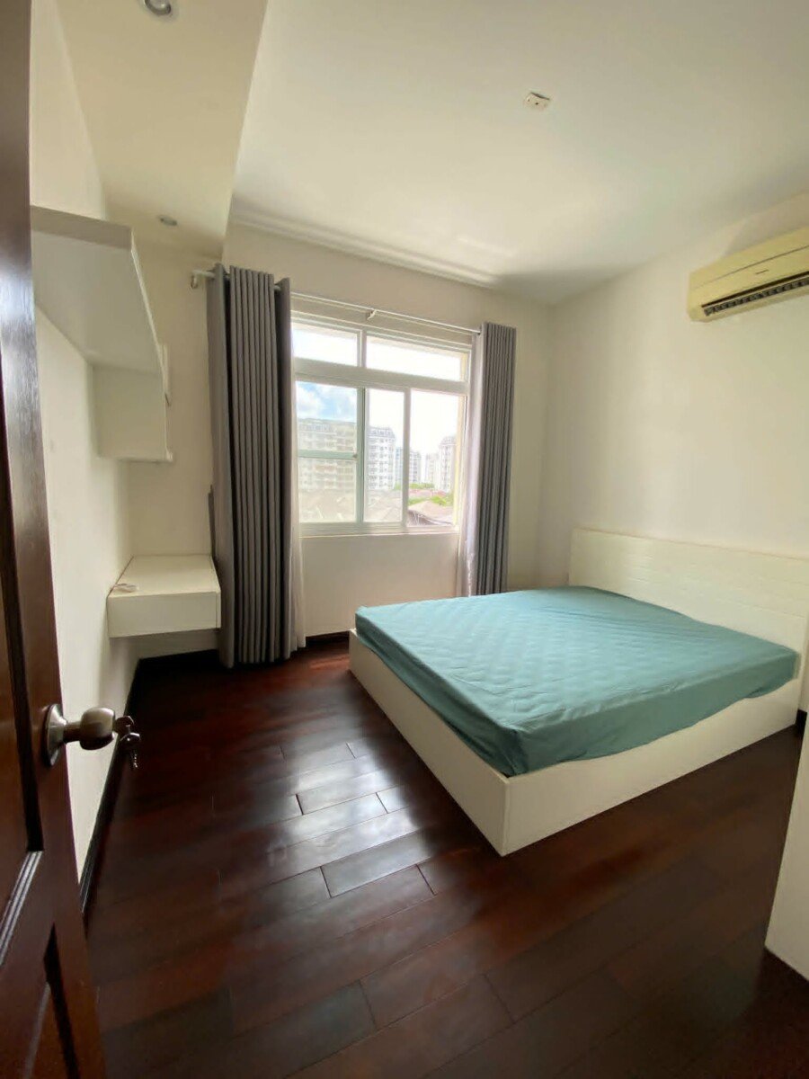 cho thue can ho Green View 2 - Cho thuê căn hộ Green View Phú Mỹ Hưng. DT 118m2 Thiết kế 3 Phòng ngủ-2wc- View hồ bơi- Giá 23 Triệu/Tháng