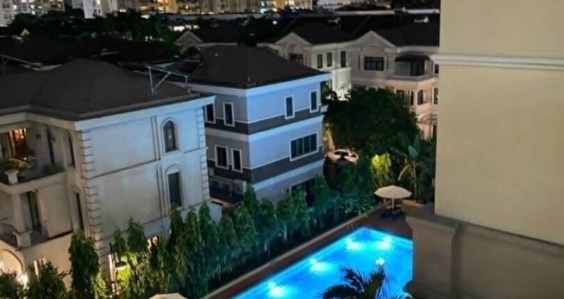 Cho thuê căn hộ Green View Phú Mỹ Hưng. DT 118m2 Thiết kế 3 Phòng ngủ-2wc- View hồ bơi- Giá 23 Triệu/Tháng
