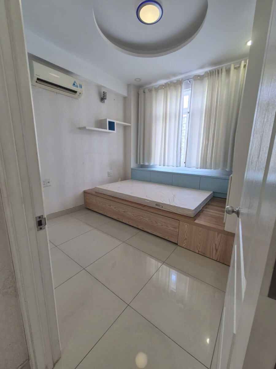 cho thue can ho canh vien 1 2 1 - Cần cho thuê căn hộ Cảnh Viên 3. DT 120m2 Thiết kế 3 Phòng ngủ-2wc- Nội thất đầy đủ- Giá thuê 25 Triệu/Tháng
