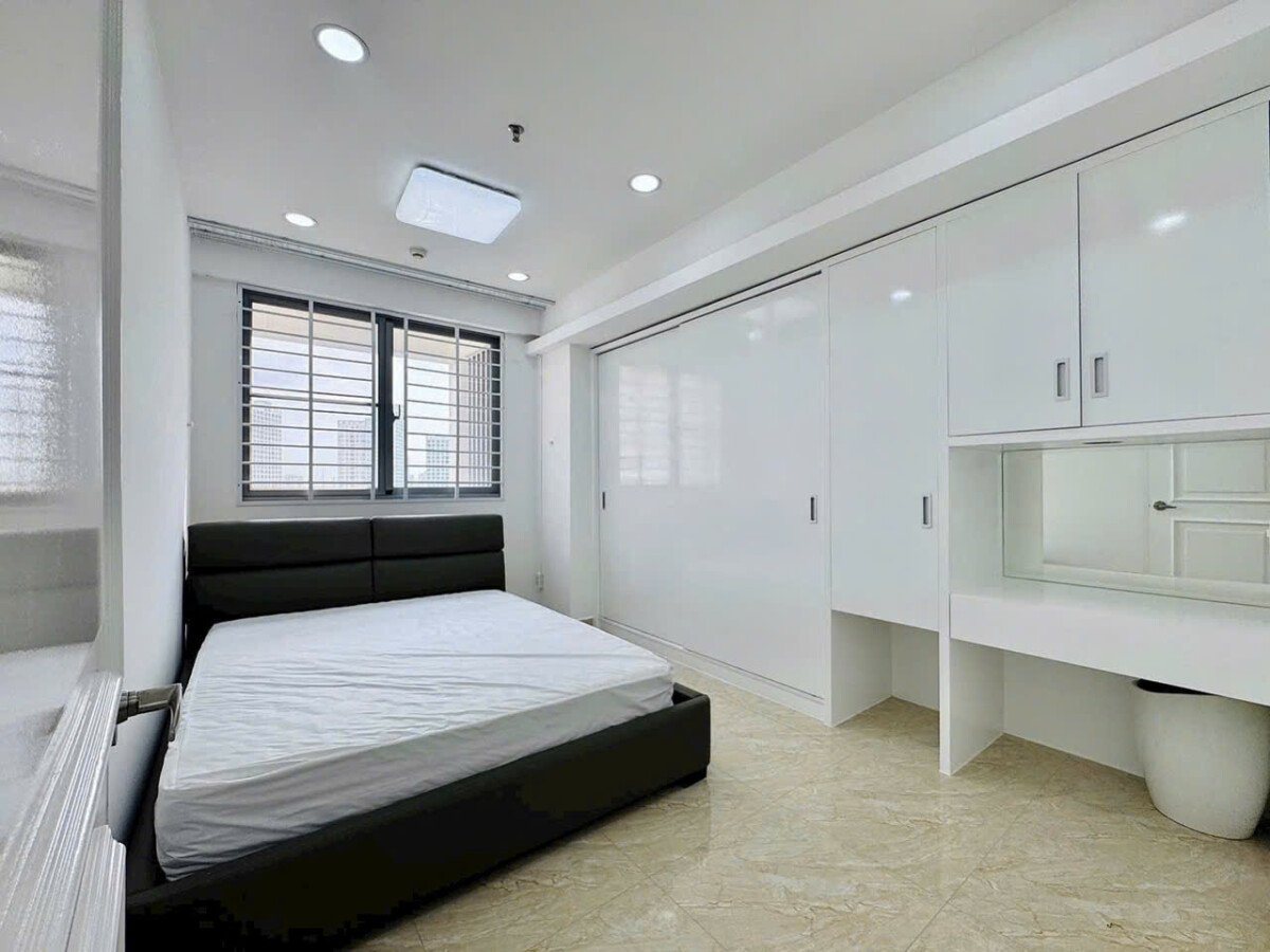 hien trang nha co 3pn hoan thien nhu hinh 1 - Giá mua bán căn hộ 3pn tầng 8 chung cư Green Valley phường Tân Mỹ T6/2026