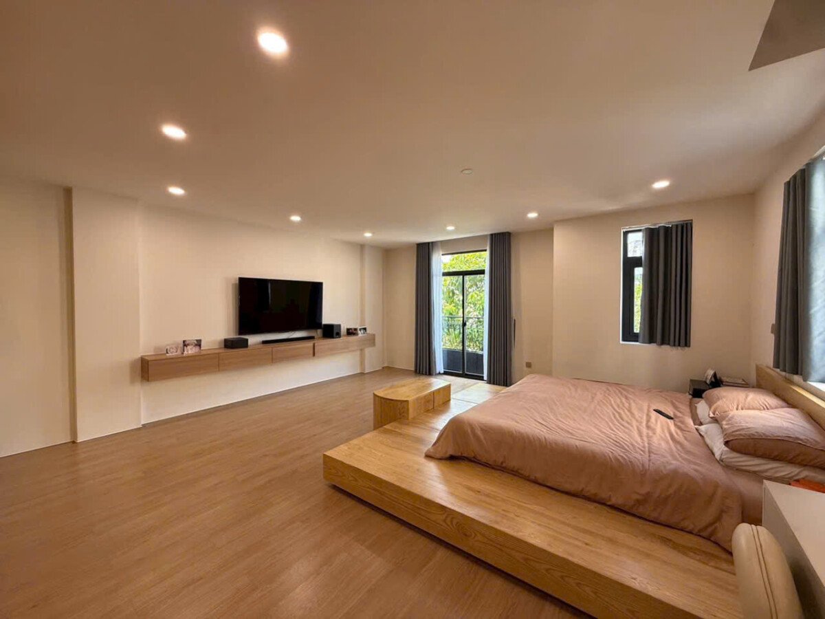 hien trang nha co 4pn hoan thien cao cap nhu hinh - Giá mua bán nhà Biệt thự căn góc Nội khu Amelie Villa Nhà Bè T6/2026