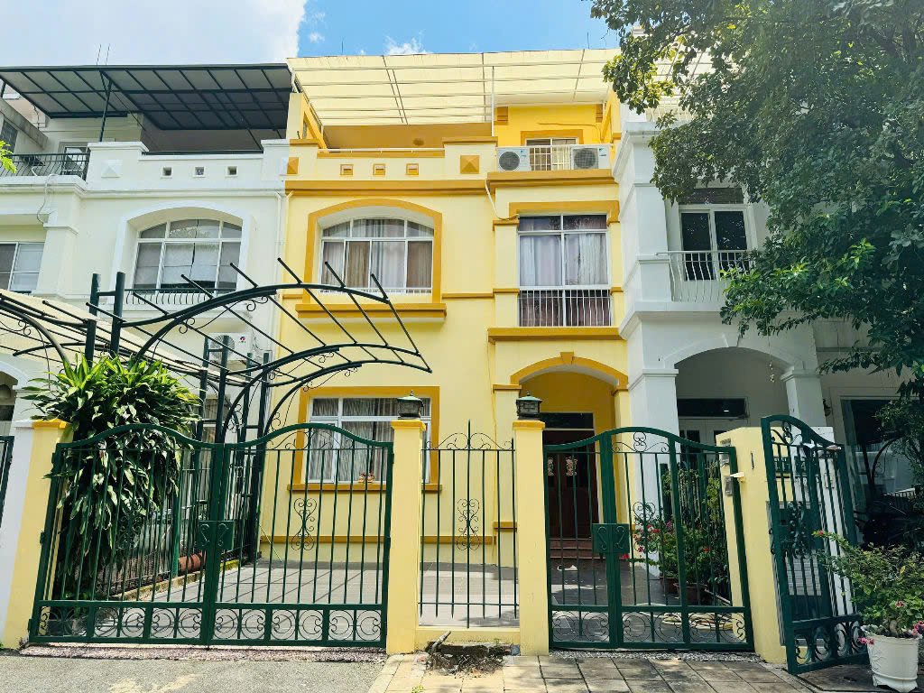 hinh anh biet thu hung thai 1 ban - Giảm giá bán gấp nhà Biệt thự Hưng Thái 1 Phú Mỹ Hưng giá 33,450 tỷ