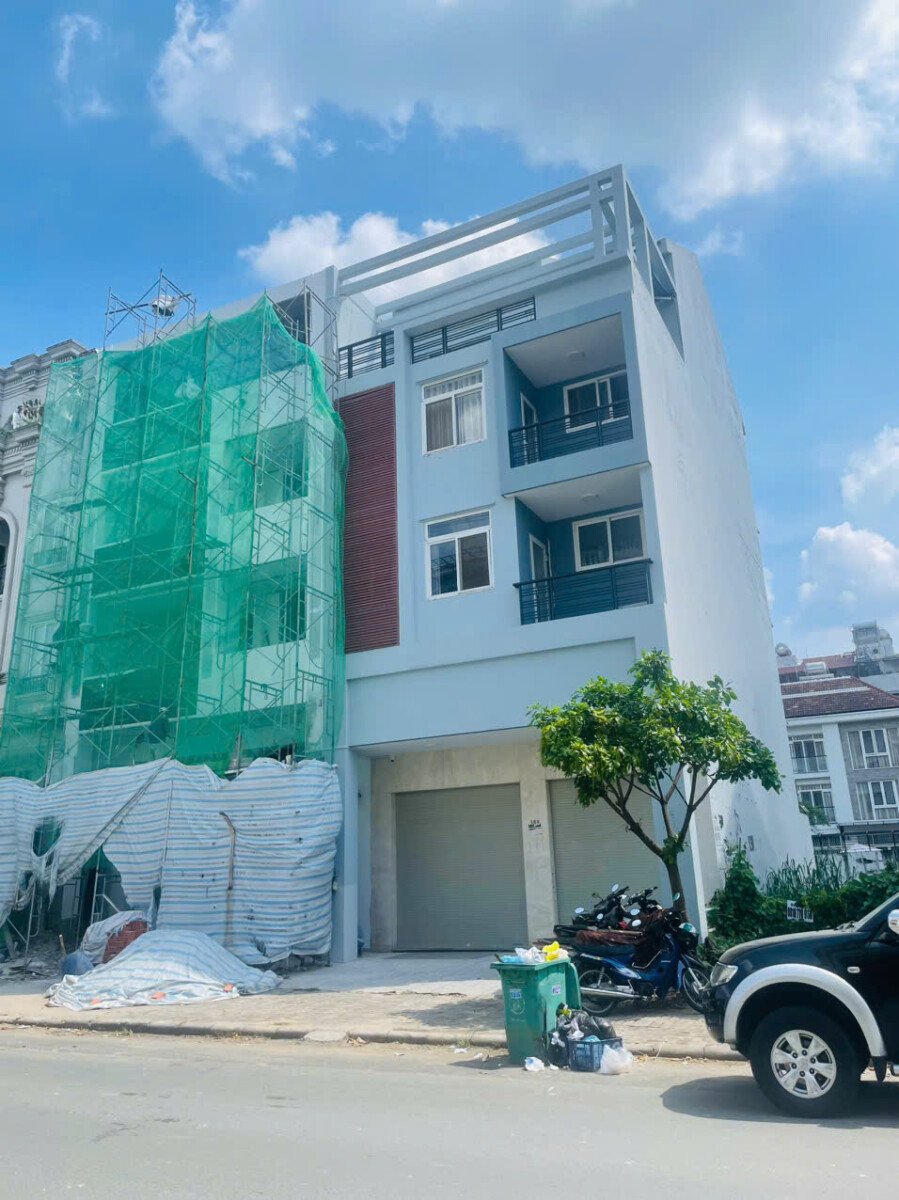 hinh anh cho thue toa nha van phong phu my hung - Giá cho thuê tòa nhà văn phòng số 121 Phạm Thái Bường phường Tân Hưng T7/2026