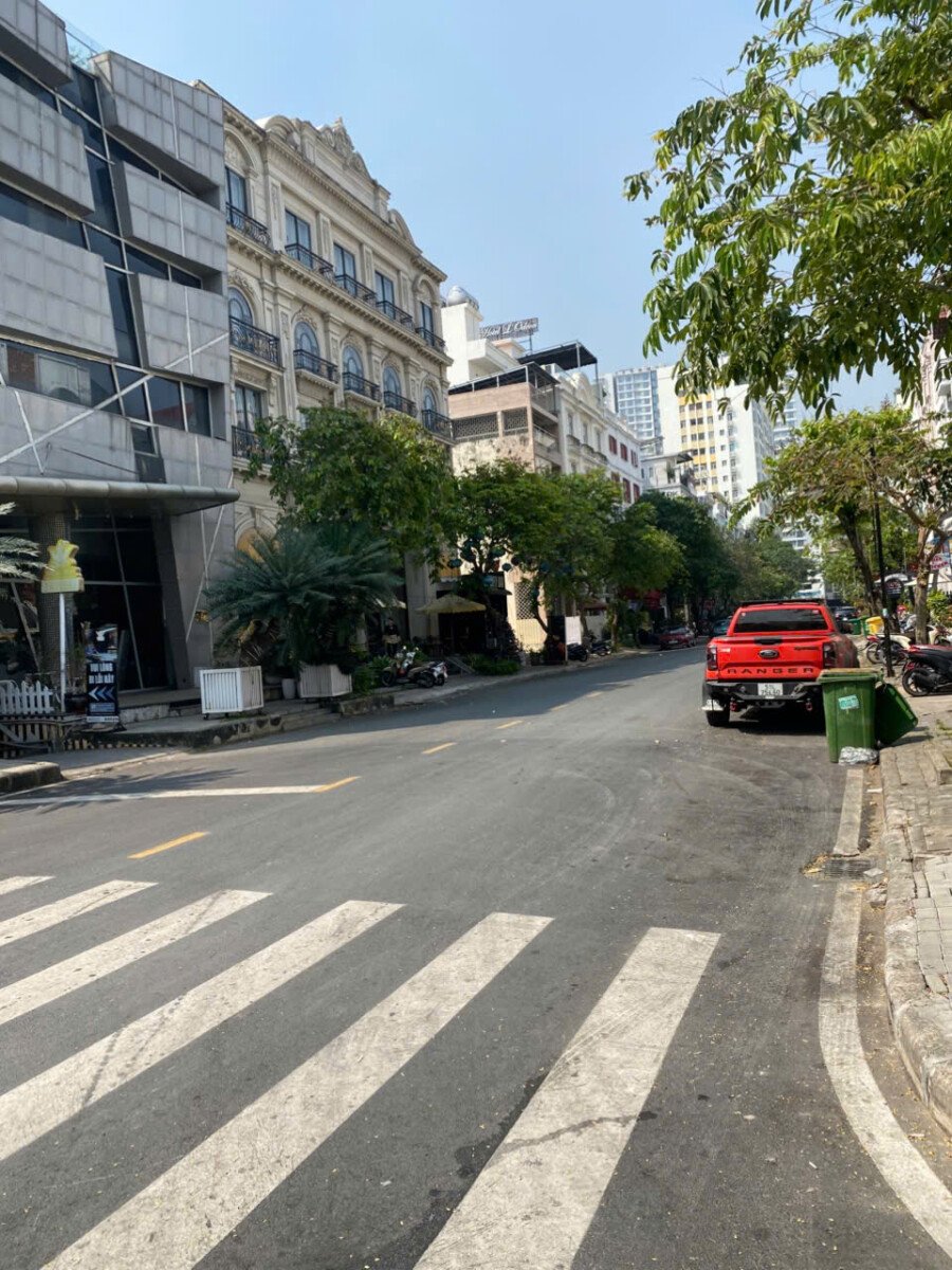 hinh anh toa nha khach san cho thue - Giá cho thuê tòa nhà Khách Sạn 27p đường Nội khu Hưng Gia Hưng Phước phường Tân Hưng T6/2026