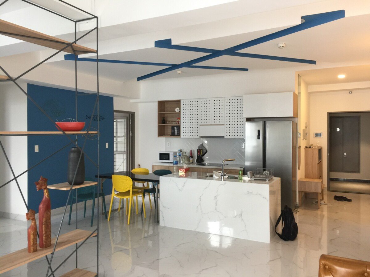 khong gian bep rong rai 15 - Giá mua bán căn hộ 3pn tòa C view sông chung cư Saigon South Residences Nhà Bè T7/2026