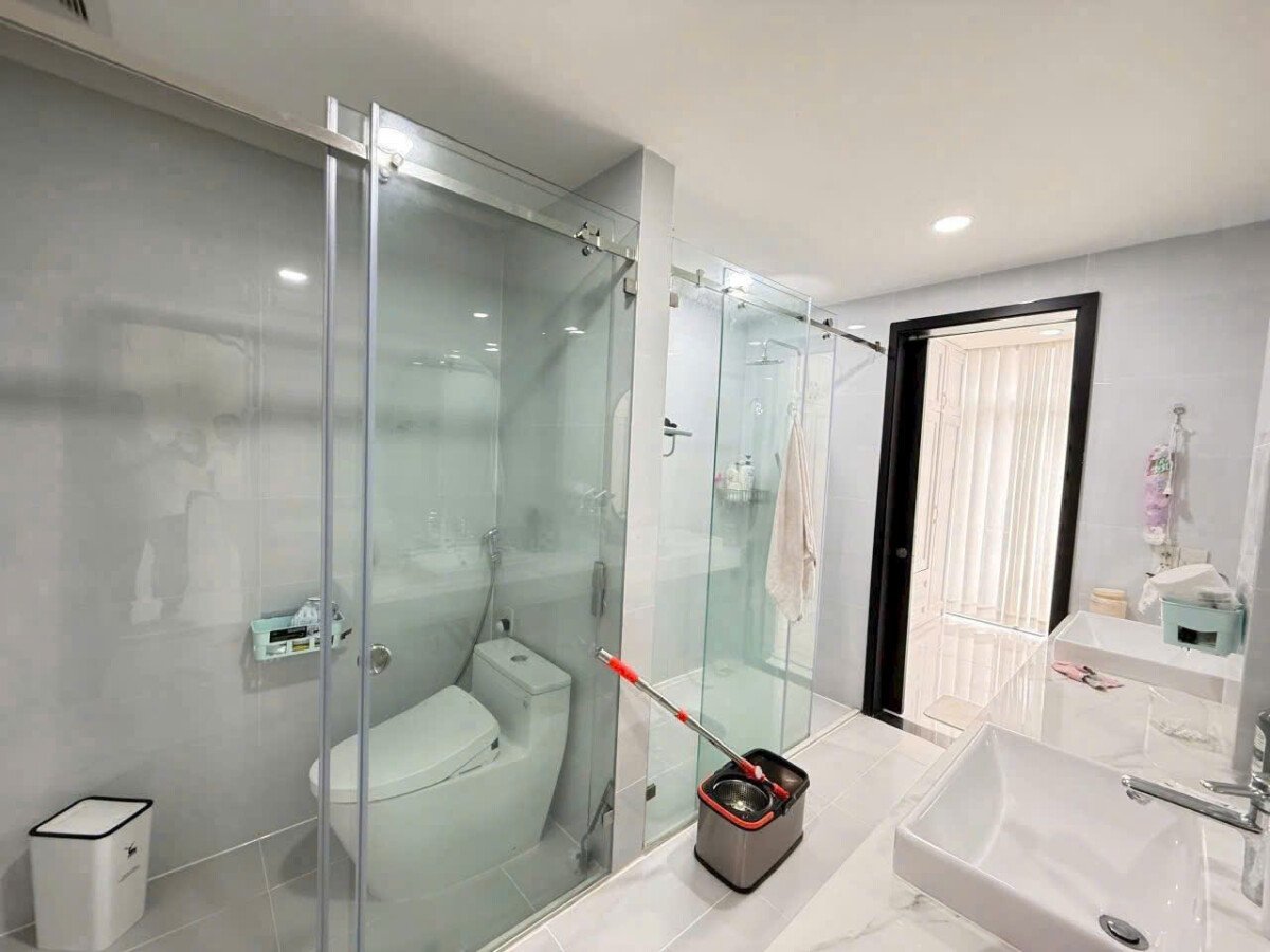 nha co 4wc day du tien nghi - Giảm còn 33,5 tỷ bán Biệt thự 4pn Nội khu Hưng Thái 1 phường Tân Hưng T6/2026