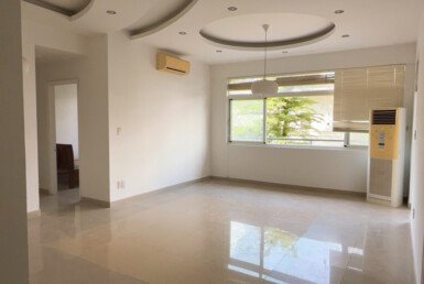 phong khach can ho ban 21 385x258 - Mua b&aacute;n căn hộ Chung cư Cảnh Vi&ecirc;n Ph&uacute; Mỹ Hưng Quận 7, gi&aacute; rẻ